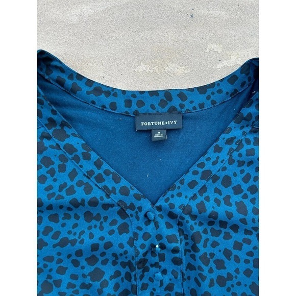 Fortune and Ivy Pullover Top Shirt Short Sleeve Blue Polka Dot Print Size M - Picture 2 of 4